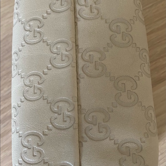 Gucci Leather Cosmetic Makeup Pouch - Picture 8 of 14